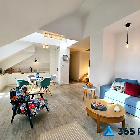 365pam - Mundo W Centrum Kolobrzegu Z Garazem *